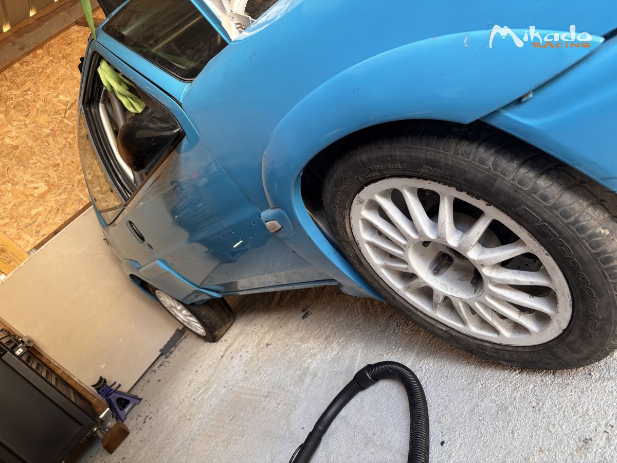 Saxo à finir – photo 1 sur 4
