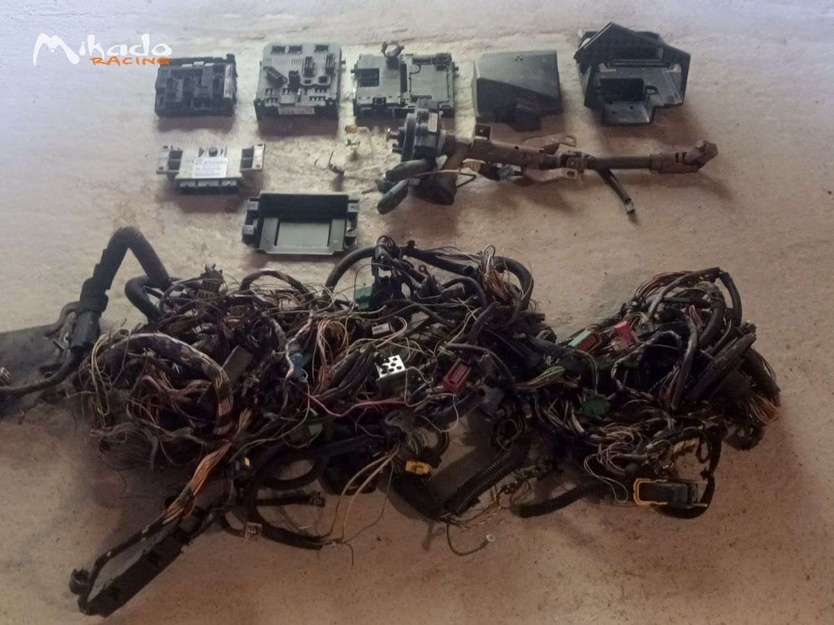 Faisceau moteur + calculateur + clefs ... – photo 1 sur 3