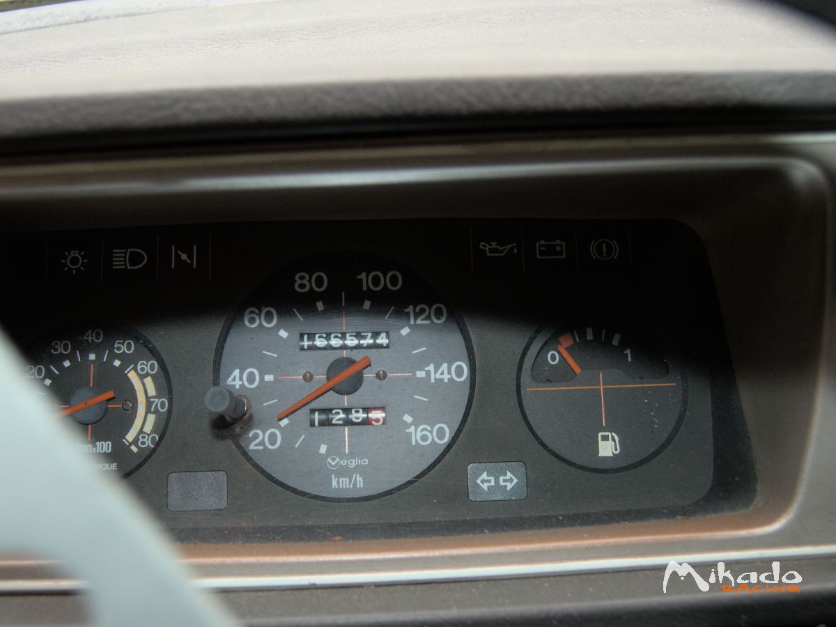 PEUGEOT 104 ZS – 1980 – VHC À rafraîchir – photo 4 sur 6