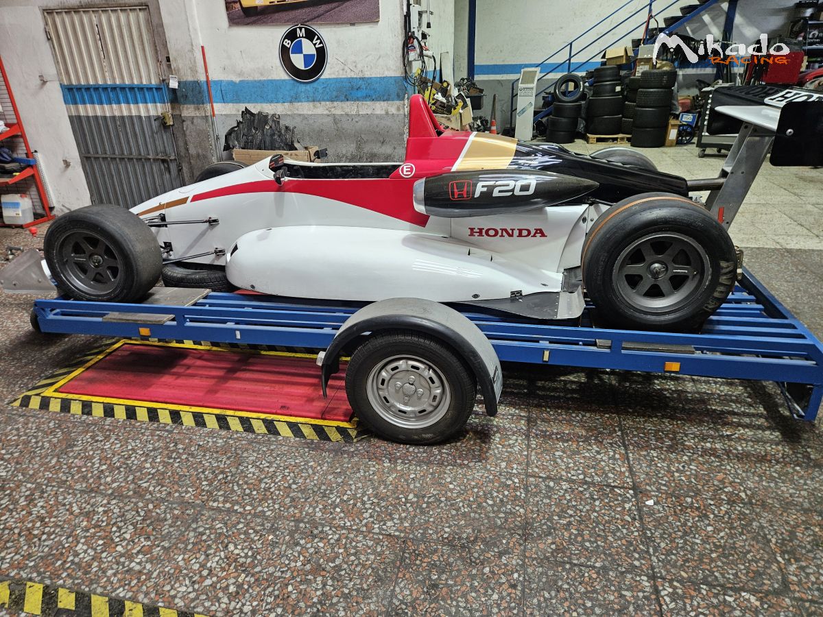 Dallara F388 – photo 4 sur 4