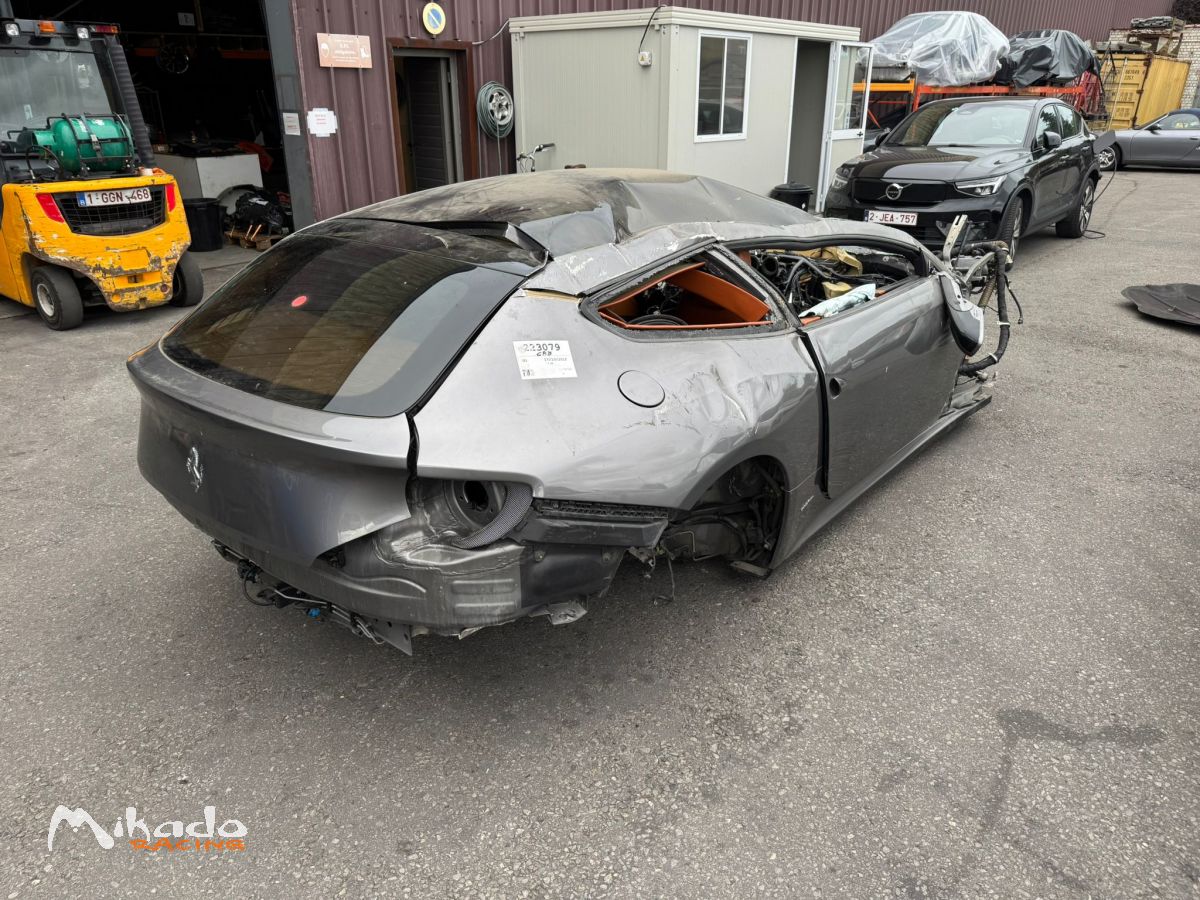 Pièces détachées Ferrari FF 2012 - Démontage complet – photo 6 sur 6