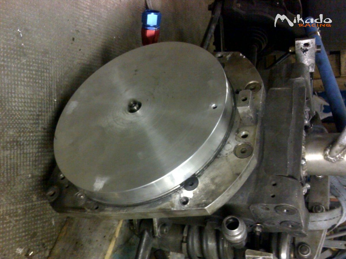 Dallara F389 moteur Kawasaki ZX-12R avec lot de pièce important et 3 moteurs de réserve en état de marche. Projet très avancé à terminer. – photo 9 sur 10