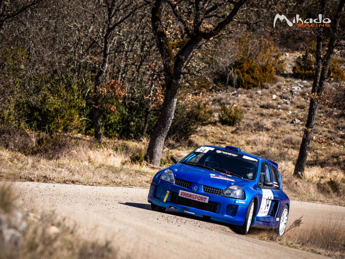 CLIO V6 GT+ – photo 2 sur 2