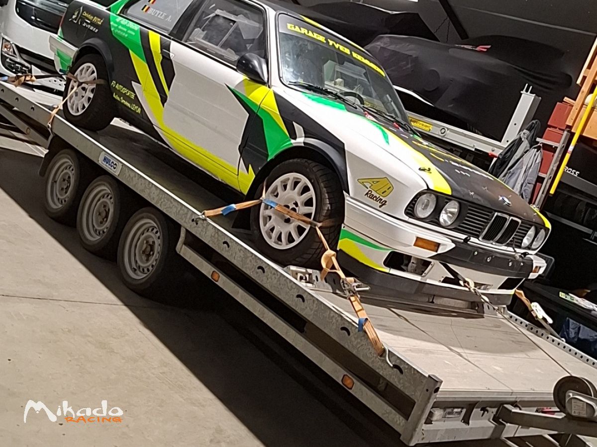 Bmw e30 – photo 1 sur 4