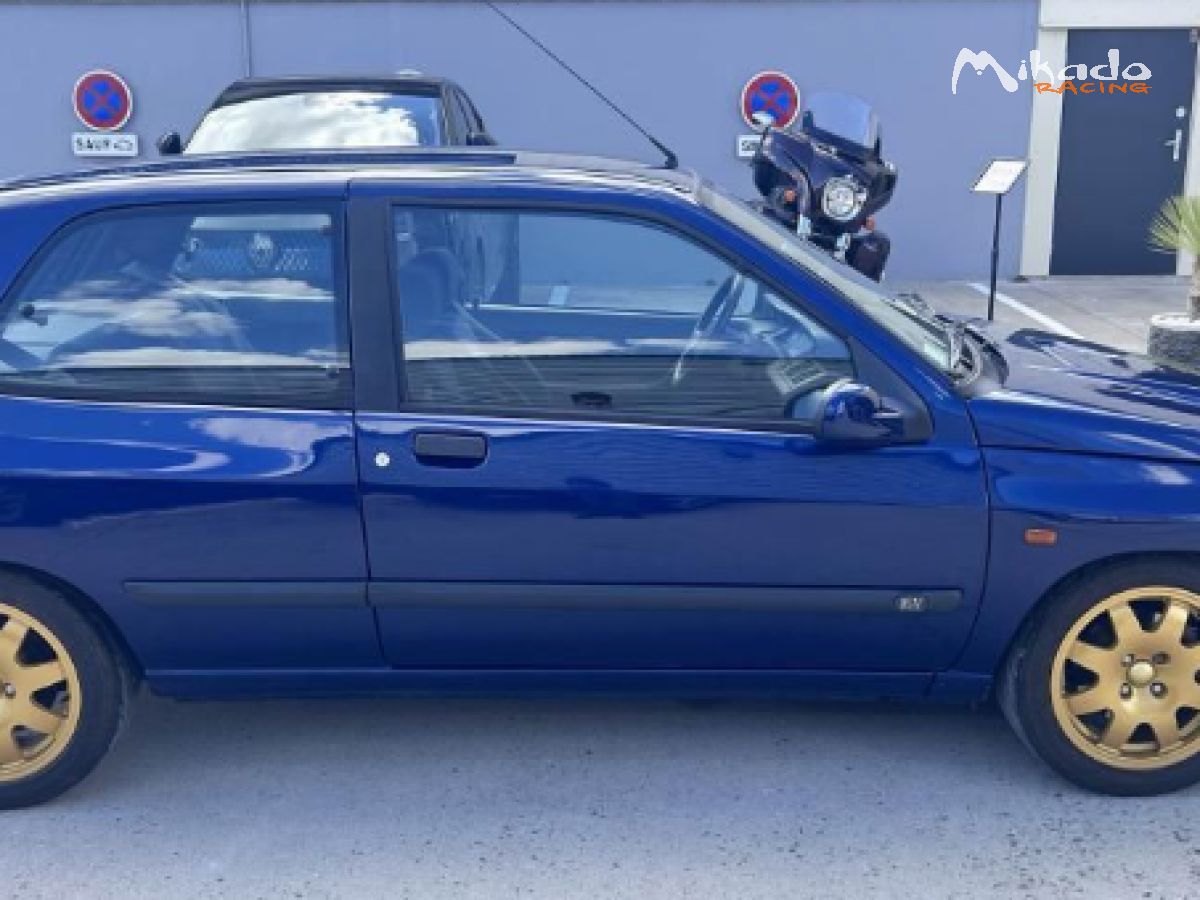 RENAULT CLIO 1.8i 16V style Williams – photo 2 sur 4