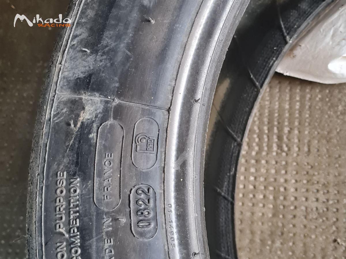 2 Michelin R11 17p – photo 2 sur 3