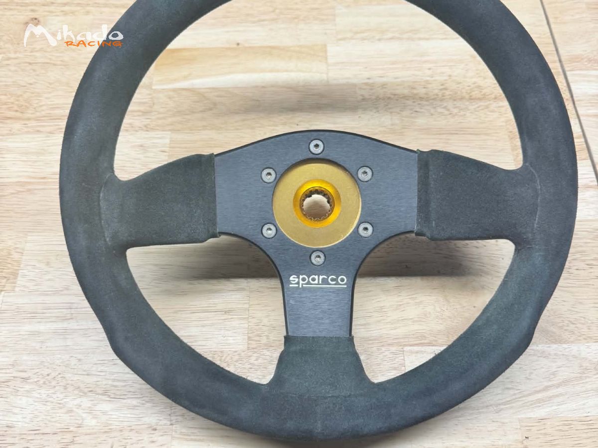 Volant P300 – photo 1 sur 3