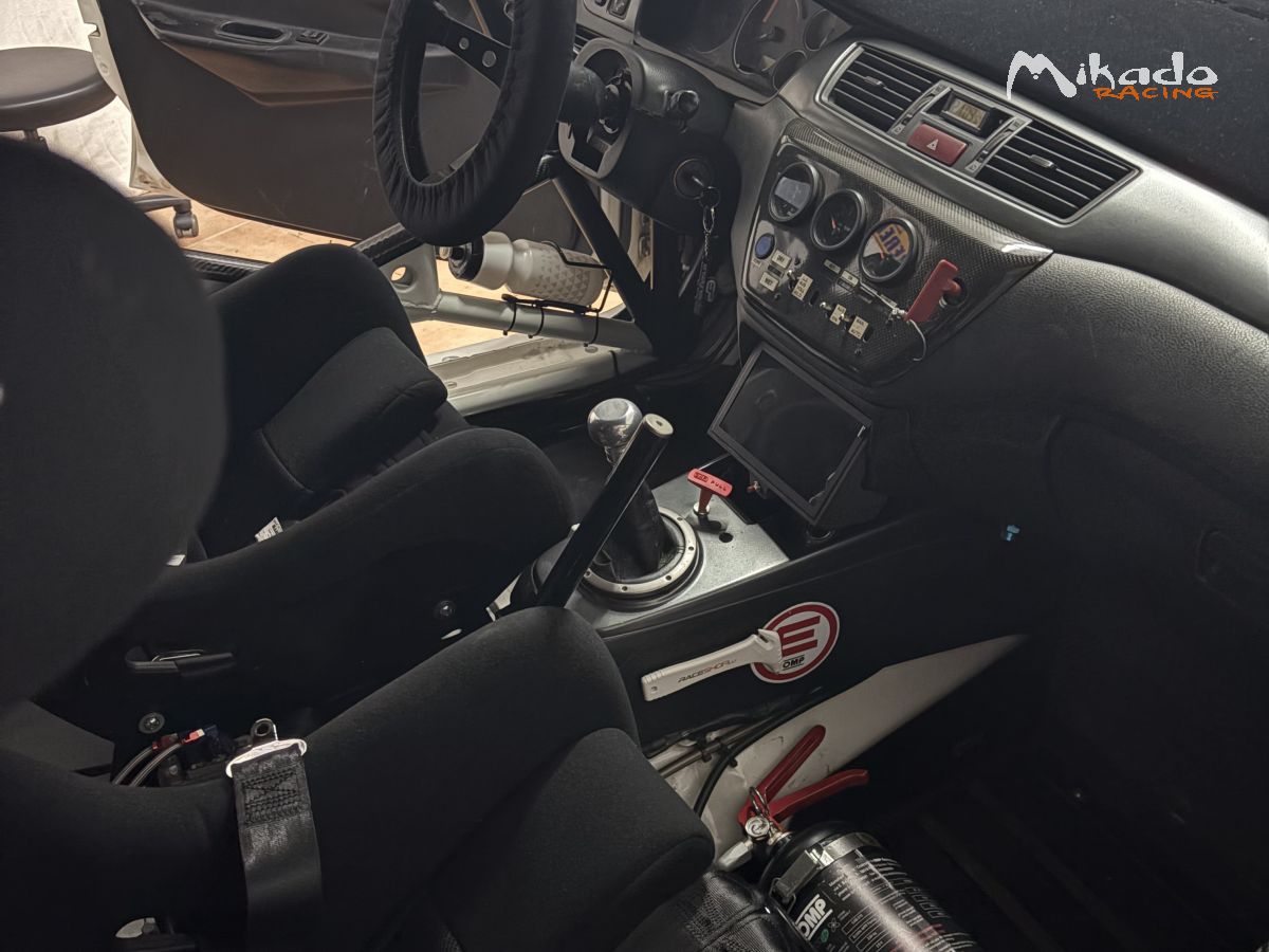Mitsubishi Evo 9 – photo 2 sur 3