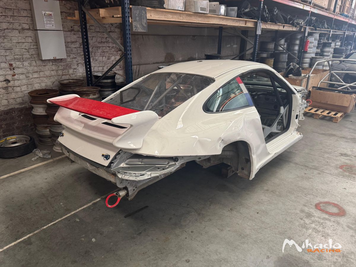 Caisse nue Porsche 997 GT3 3.6 Rallye GT10 2007 - Pièces disponibles – photo 2 sur 6