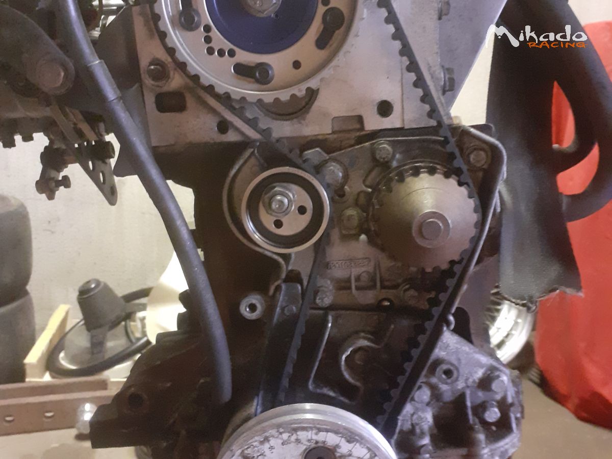 Renault 8 – photo 5 sur 5