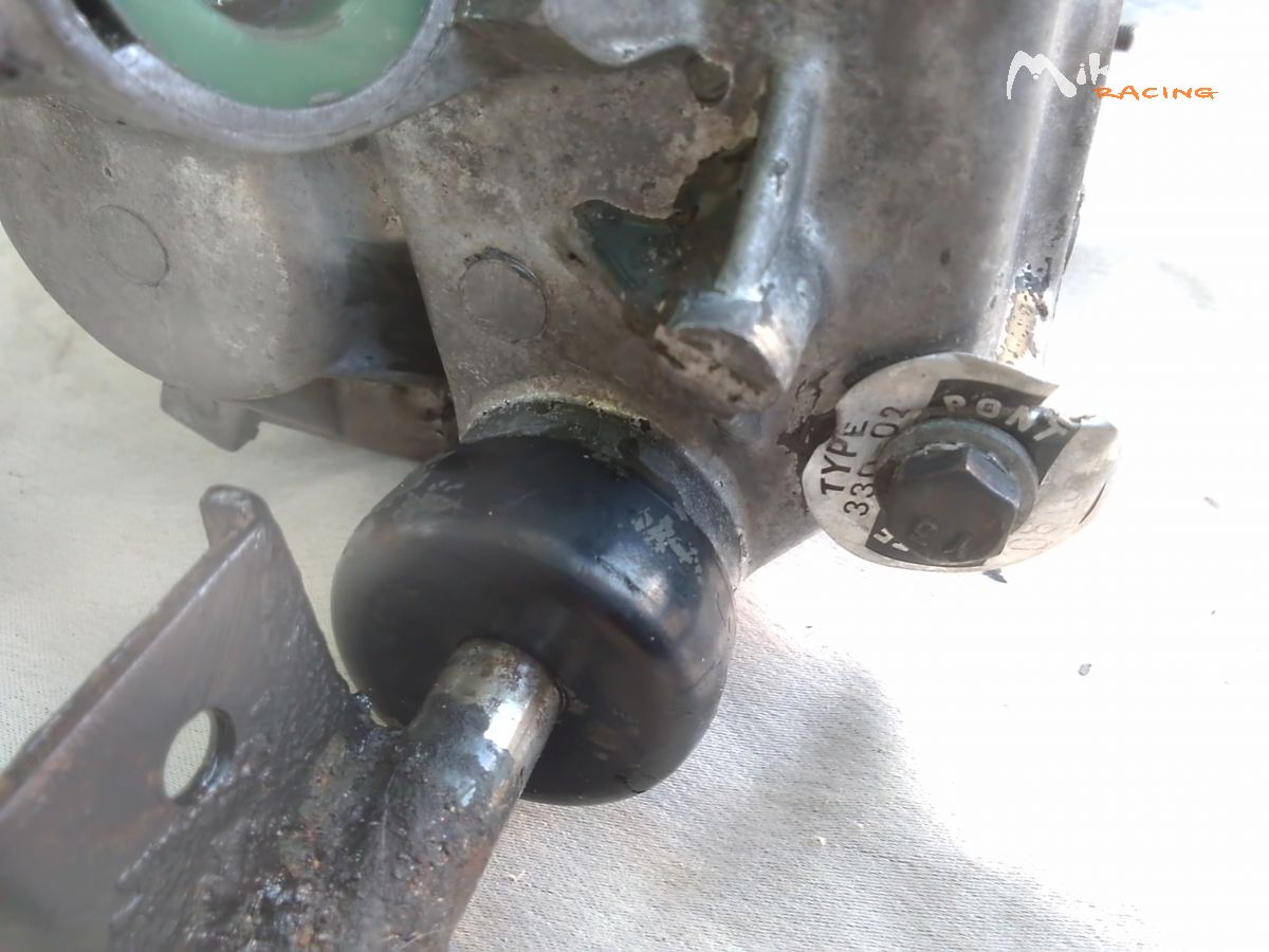 Renault 8 . dauphine.caravelle boîte 4 vitesses 330,02 et pieces – photo 2 sur 3