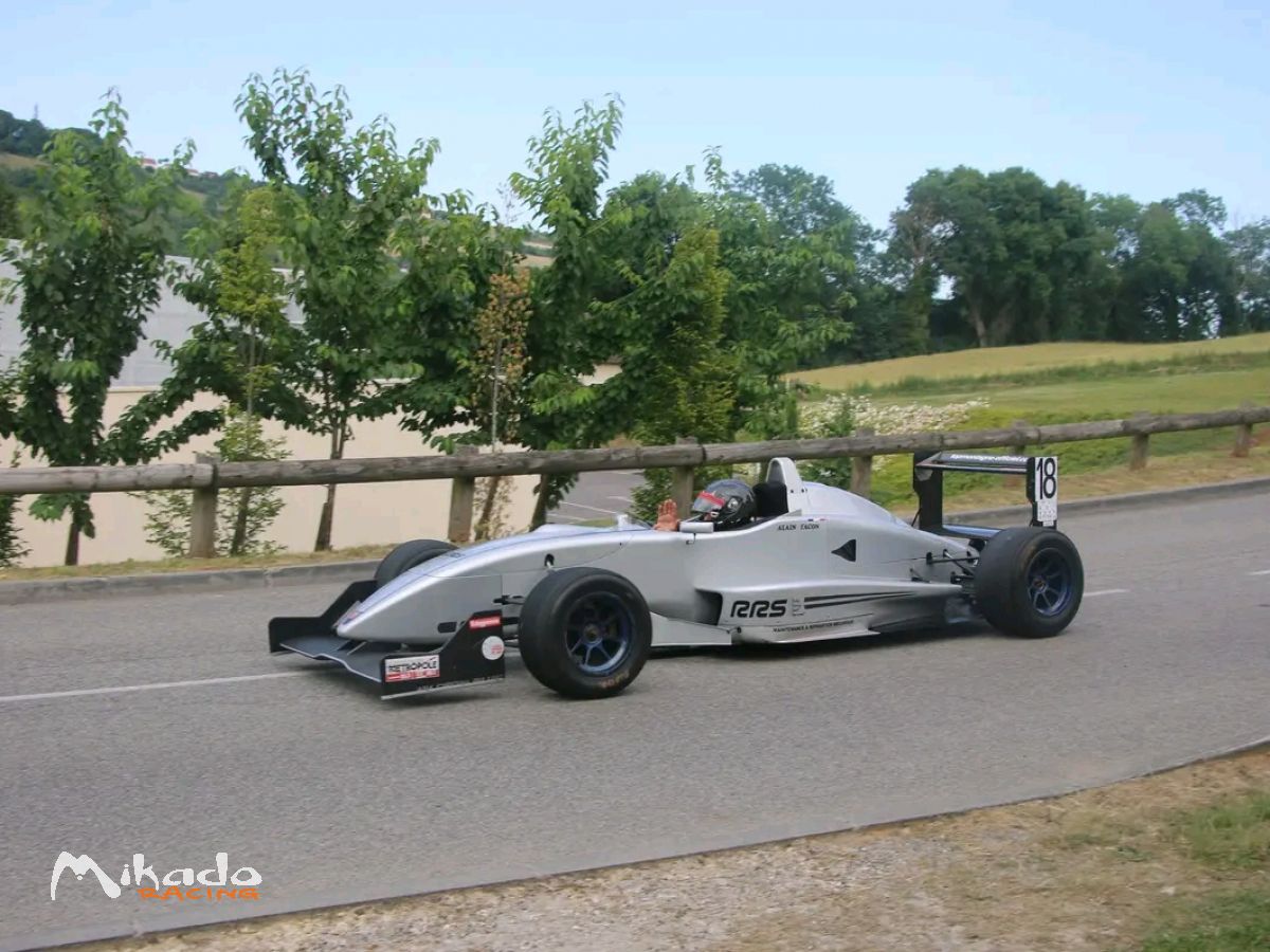 DALLARA F302 evo 304 OPEL SPIESS – photo 2 sur 3