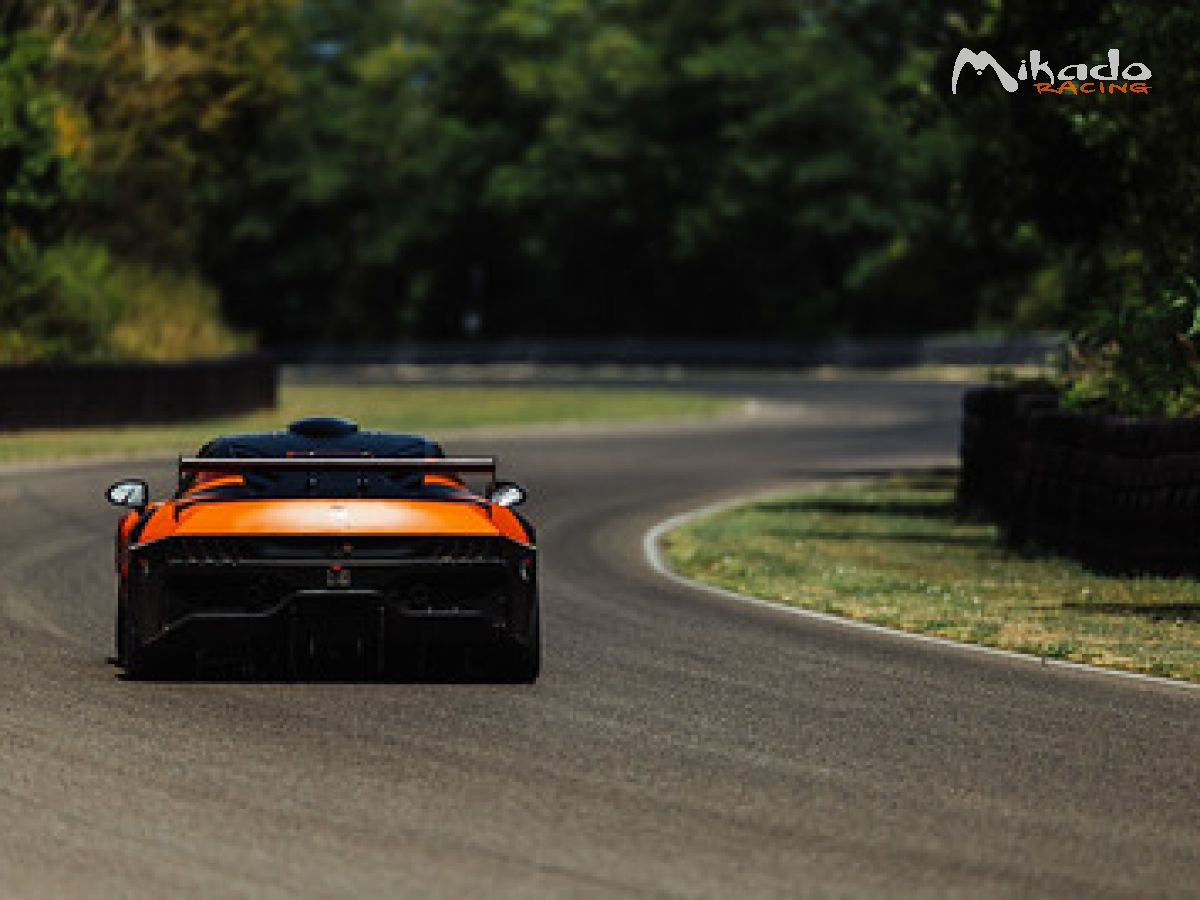 Ligier js2r – photo 4 sur 5
