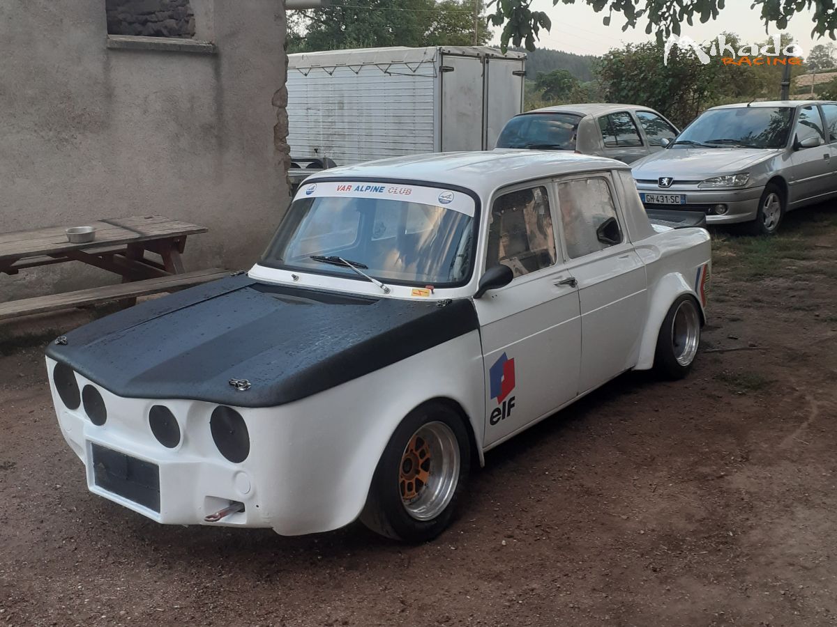 Renault 8 – photo 1 sur 5