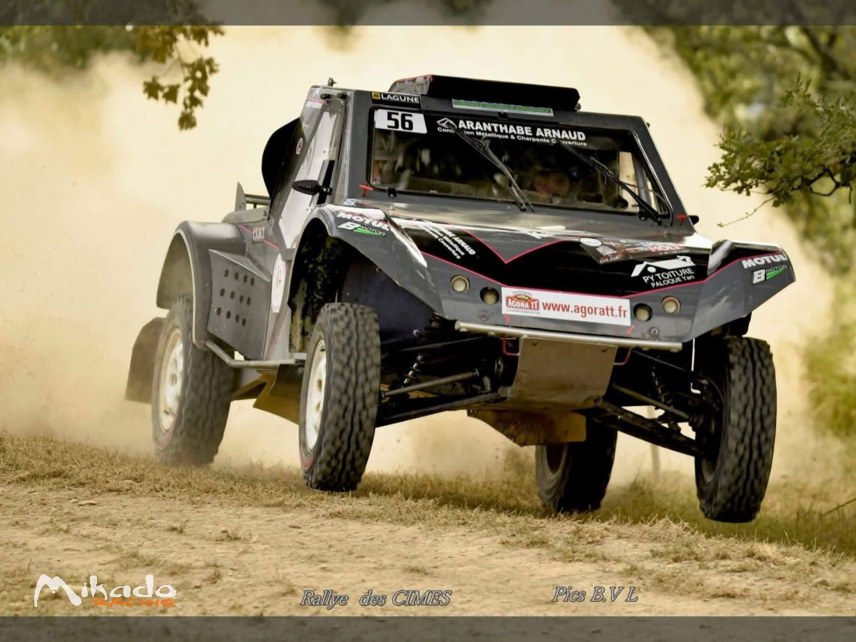 Caze tomahawk Rallye tout terrain – photo 1 sur 2