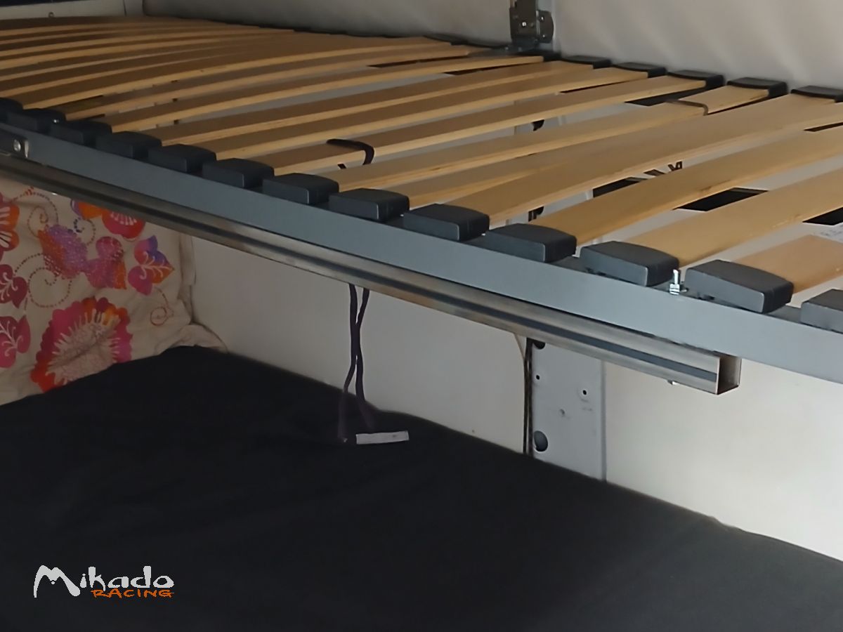 Vends fourgon aménagé pour assistance course – photo 3 sur 6