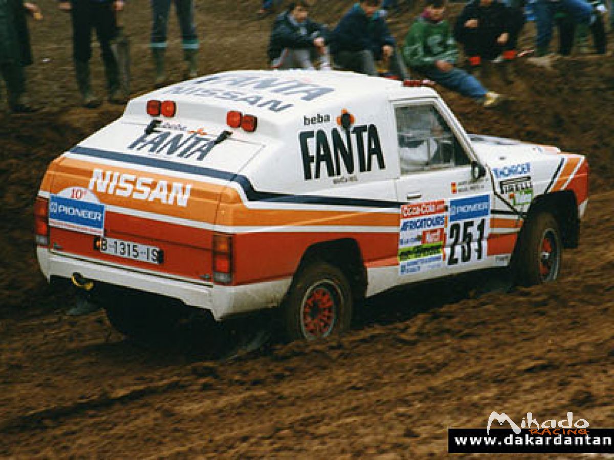 SE VENDE NISSAN PATROL DAKAR – photo 2 sur 3