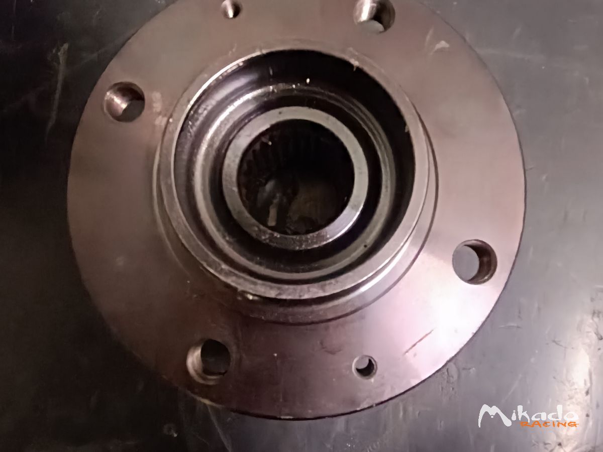 porte moyeux 207 – photo 2 sur 3