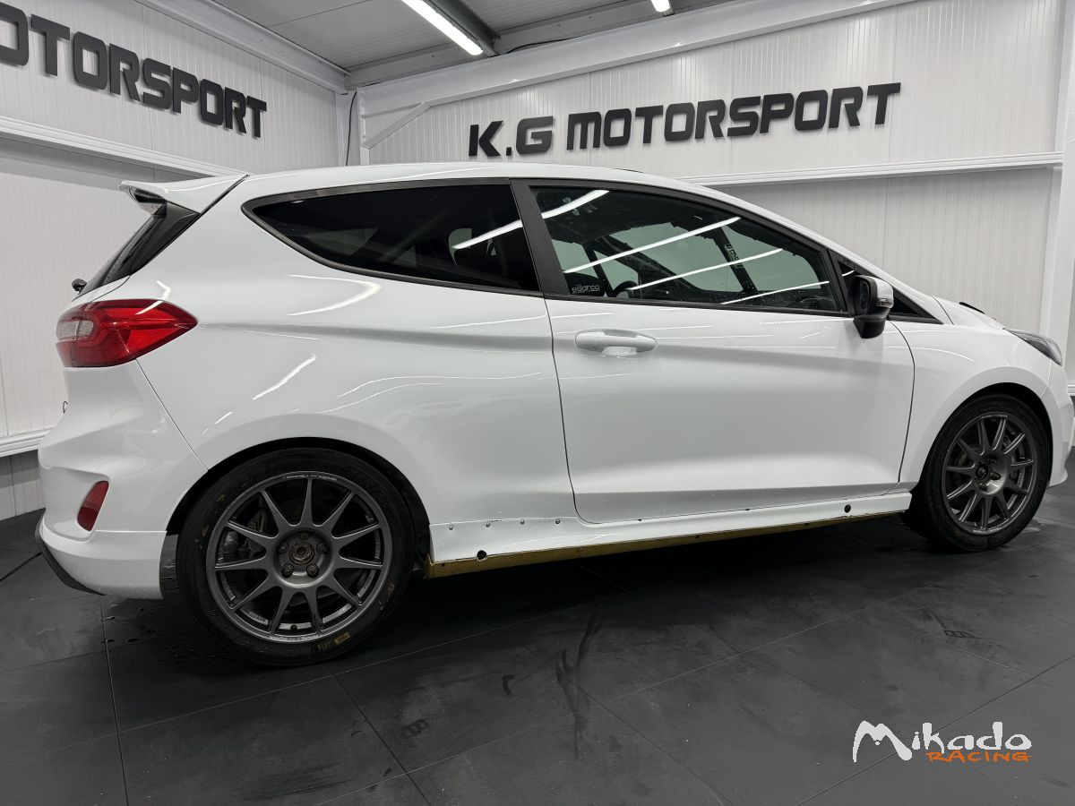 KG MOTORSPORT À VENDRE FORD FIESTA RALLY4 – RX19 FUJ – CHÂSSIS #19 – photo 1 sur 6