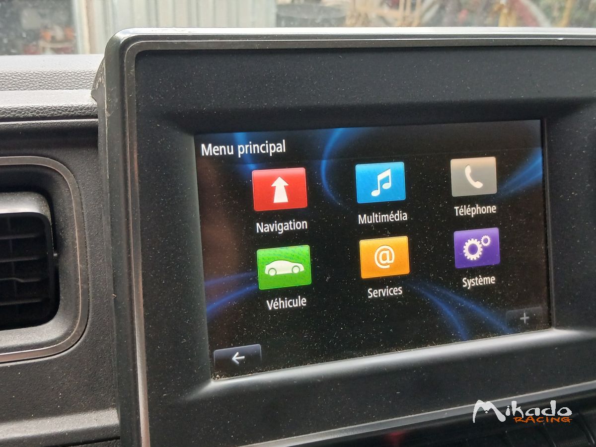 Vends fourgon aménagé pour assistance course – photo 5 sur 6