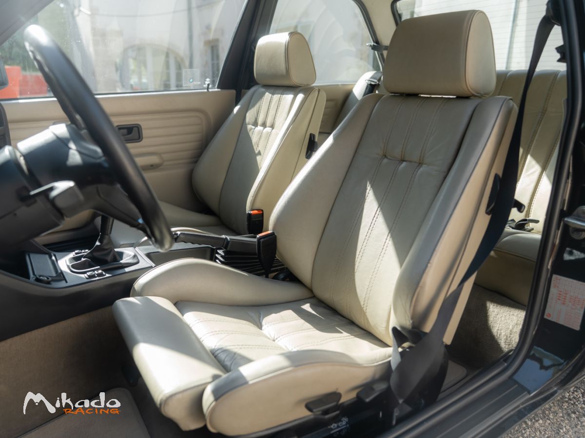 Bmw E30 320i – photo 5 sur 6