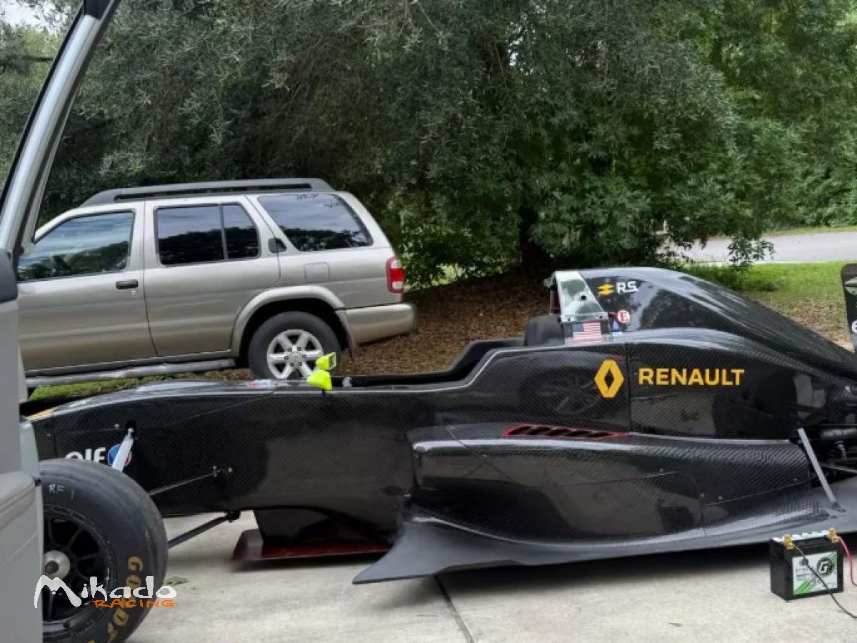 Formula Renault Racing Car – photo 1 sur 3