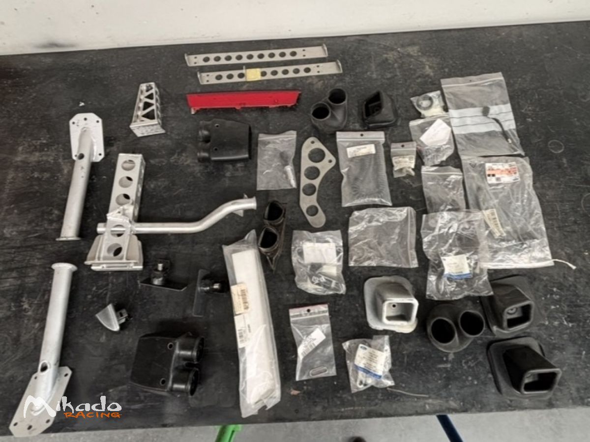 Lot pièces Ford Fiesta MK2 Rally2 – photo 1 sur 5