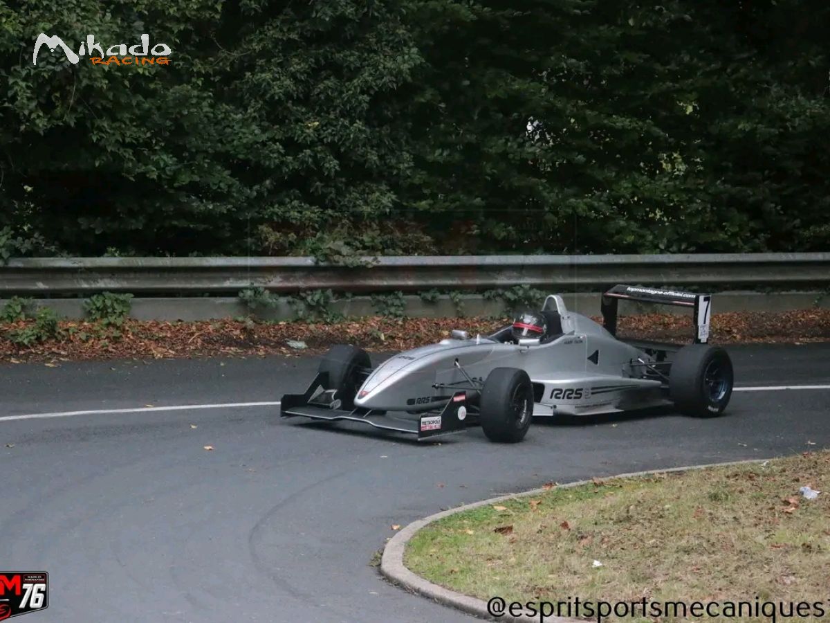 DALLARA F302 evo 304 OPEL SPIESS – photo 2 sur 3