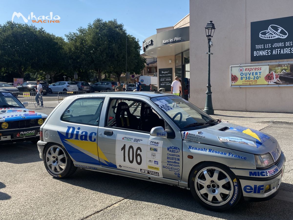 Renault Clio groupe a Vhc 1800 – photo 2 sur 6