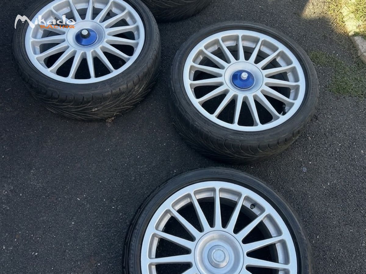 4 Jantes Compomotive Rallye 17' 4x100 ET30 (Clio RS, Golf, E30...) – photo 1 sur 2