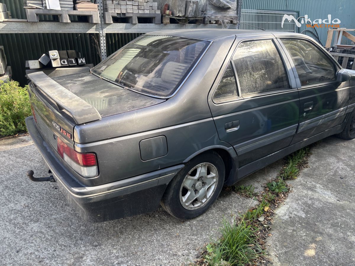 Peugeot 405 mi16 – photo 1 sur 3