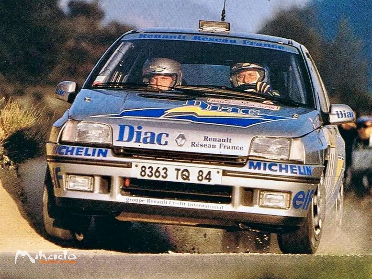Renault Clio GrA Ex Usine Simon Racing - Ex Ragnotti / Mauffrey – photo 1 sur 6