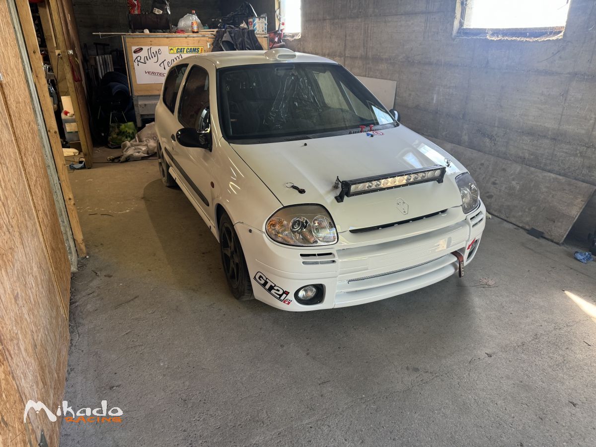 Renault Clio 2 phase 1 GrA – photo 1 sur 6