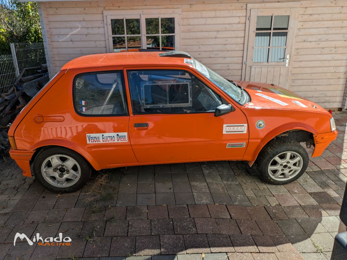 205 RALLYE F2012 – photo 2 sur 6