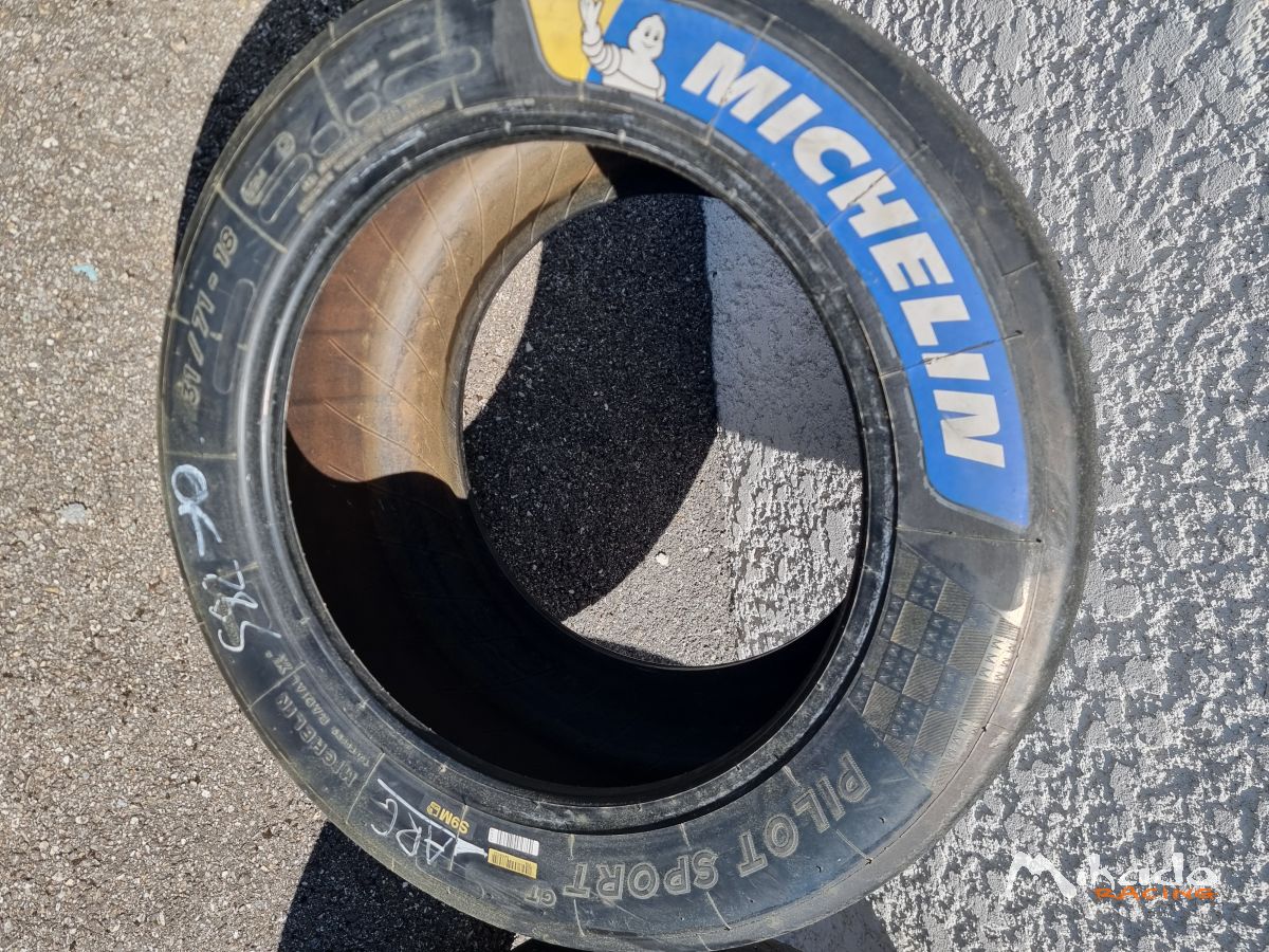 Slicks circuit Michelin 31 71 18 – photo 4 sur 4