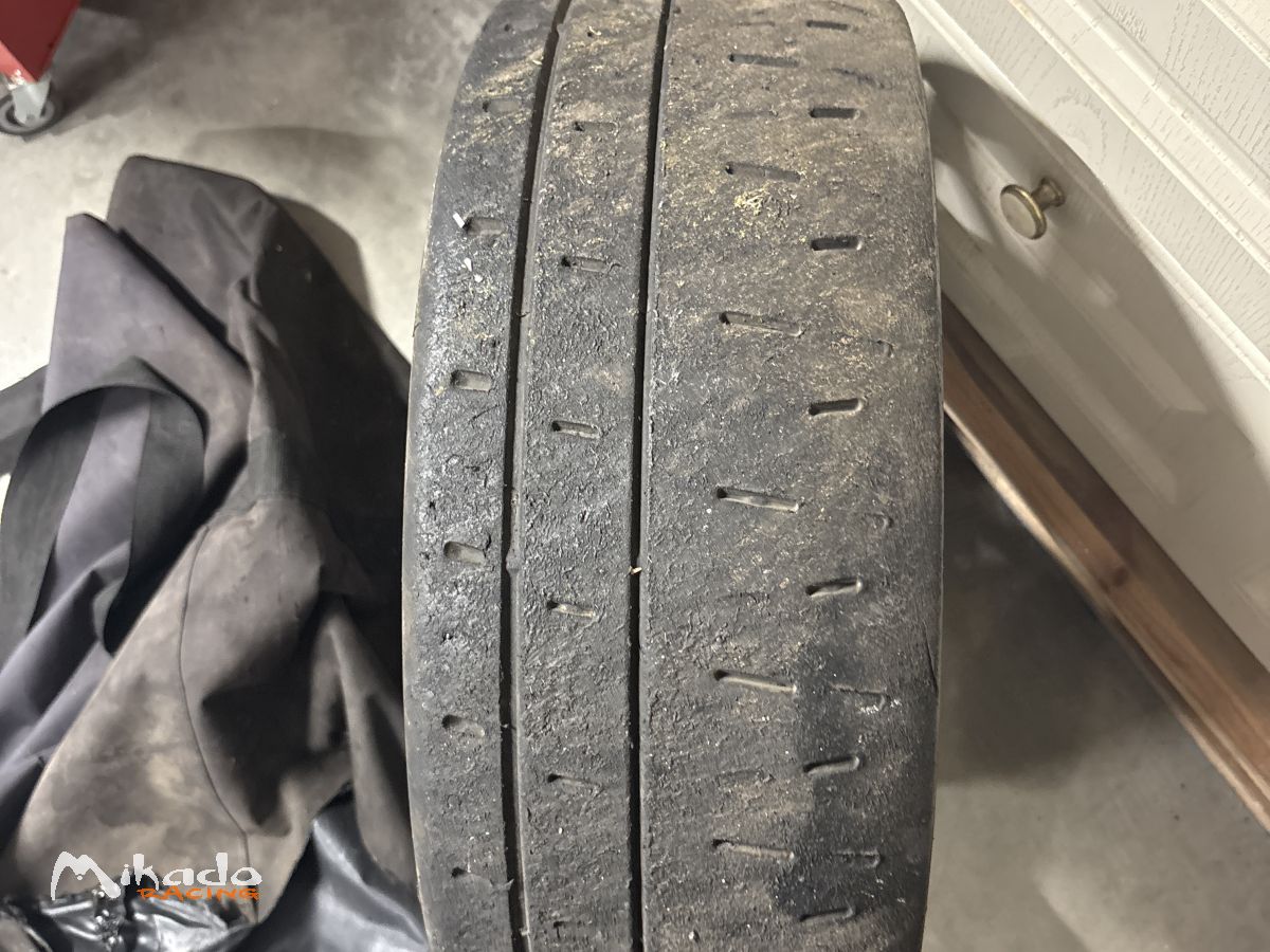 Pneu Pirelli 16 pouces ra5 ra7 ra7+ très bonne état. – photo 5 sur 5