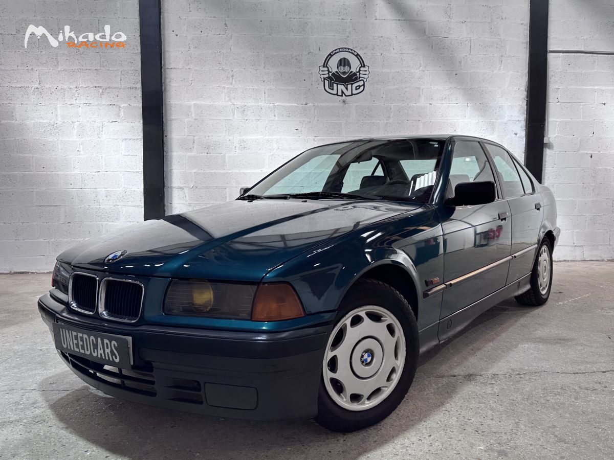 BMW 320i berline – photo 1 sur 6