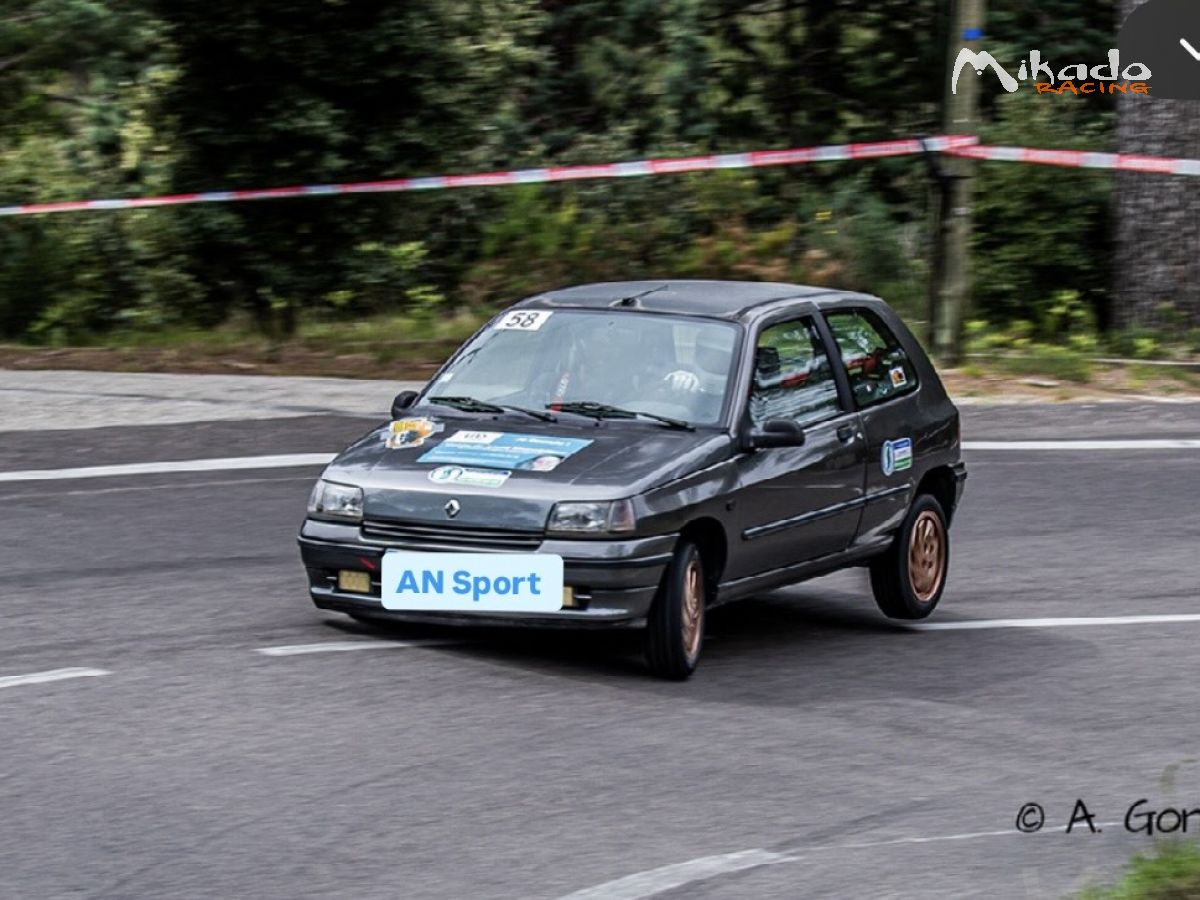 Loue Clio 1 VHRS – photo 1 sur 4