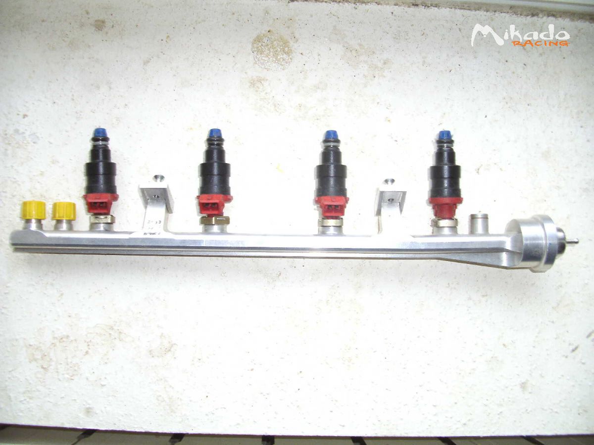rampe d'injection SODEMO avec injecteurs pour moteur RENAULT F4R
