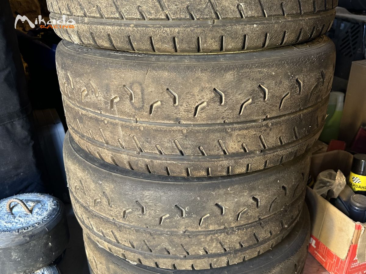 Pneu Kumho ECSTA 210/645R18 Médium – photo 1 sur 3