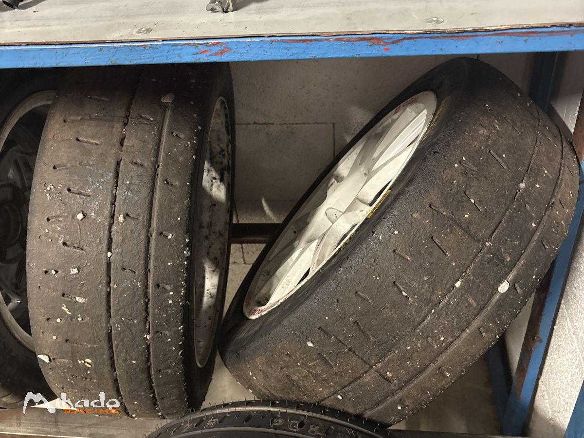 Pneu Pirelli 16 pouces ra5 ra7 ra7+ très bonne état. – photo 4 sur 5