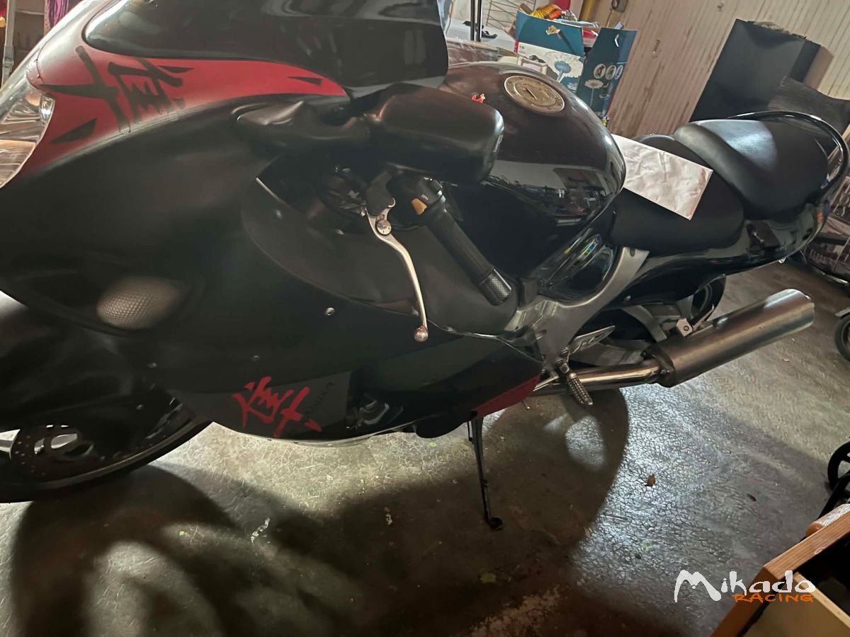 Moto complète 1300 hayabusa 3200 euros – photo 2 sur 2