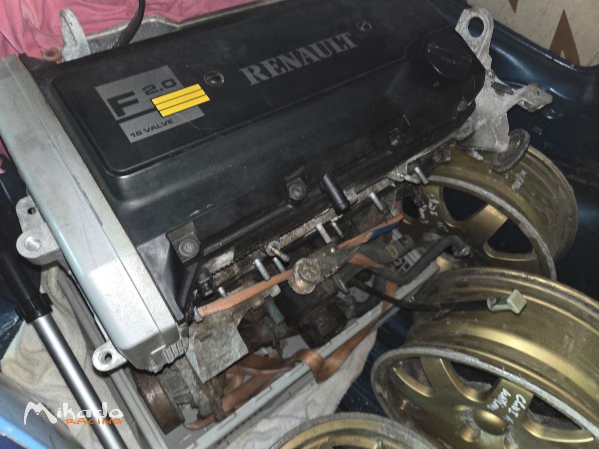 Lot clio Williams plus lot moteur et cg suisse Williams et cg 16s – photo 2 sur 2