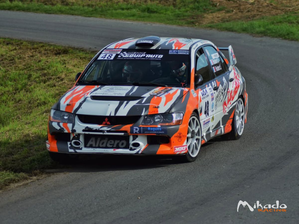 Mitsubishi evo 9 FULL TOP A8 – photo 1 sur 5