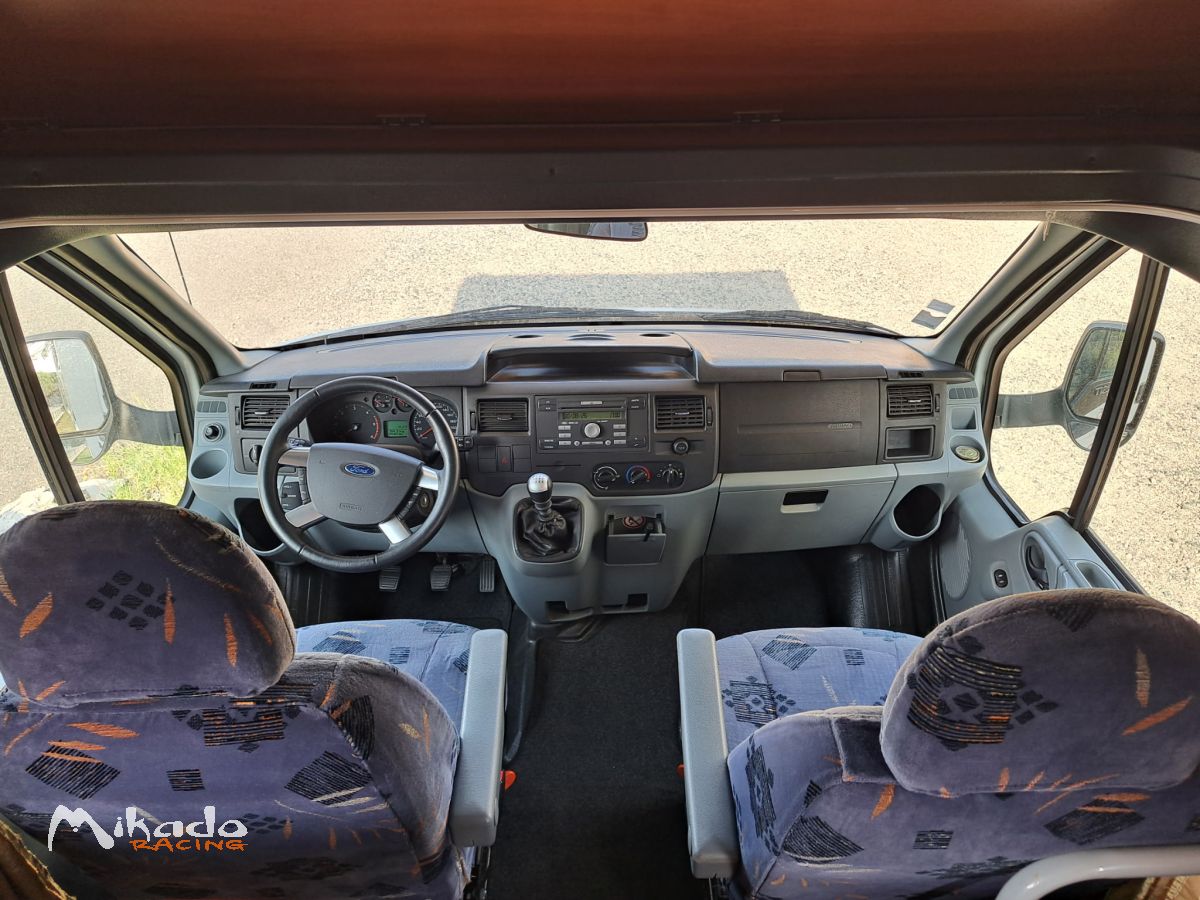 Camping-car ford transit 2,4L TDCI – photo 3 sur 5