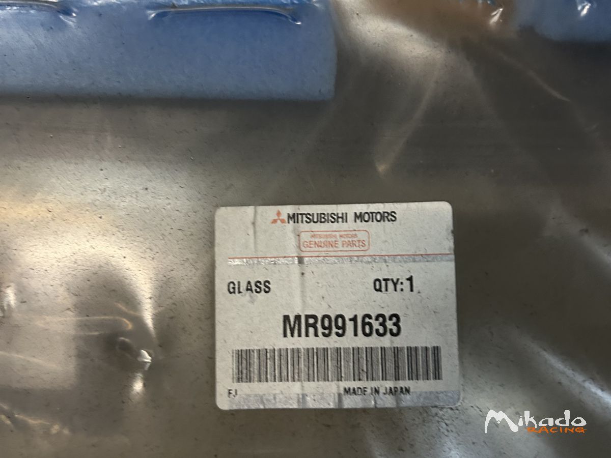 Pare-brise Mitsubishi, Evo, 9 – photo 1 sur 2