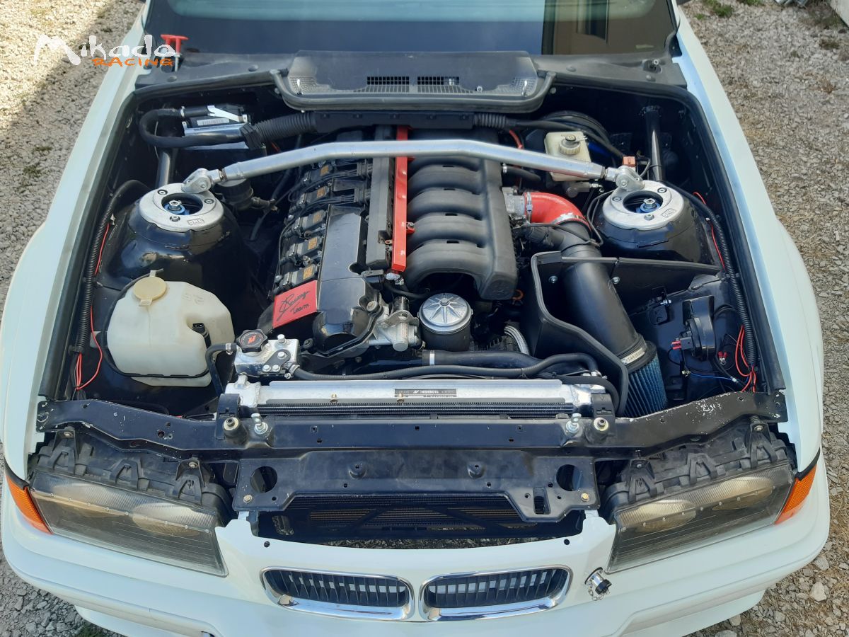 BMW coupé e36 F2000 6 cylindres – photo 6 sur 6