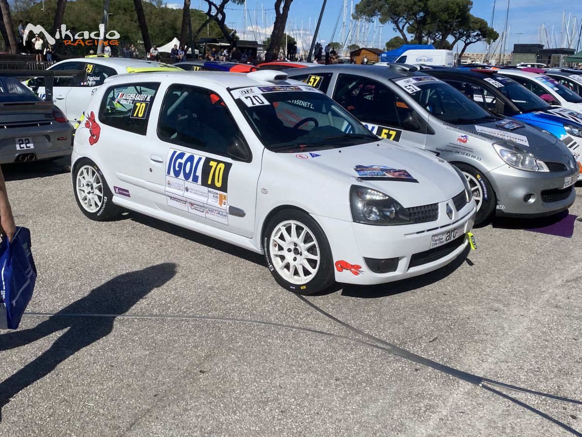 À vendre en pièce Clio 2 rs – photo 1 sur 5