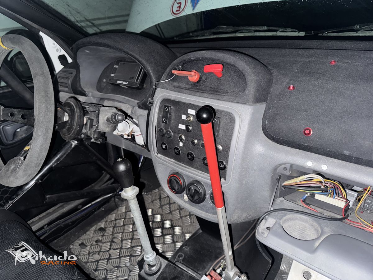 Renault Clio 2 phase 1 GrA – photo 2 sur 6