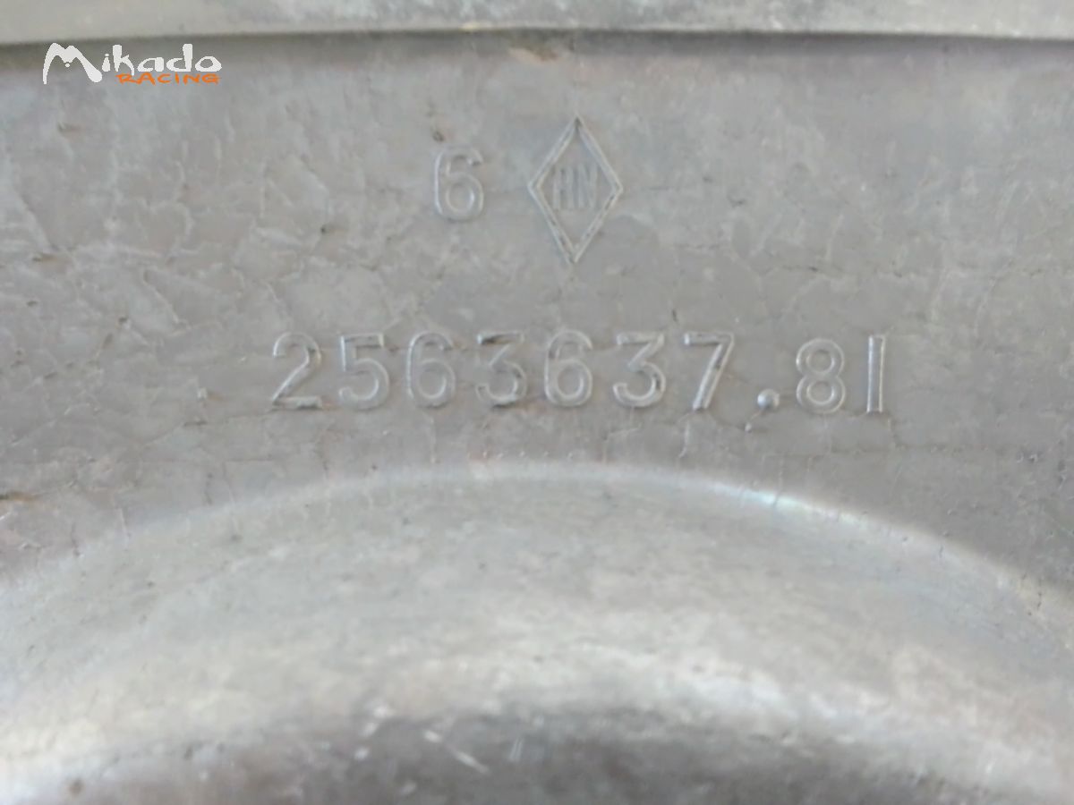 Renault 8 . dauphine.caravelle cloche de boîte 330 – photo 4 sur 4